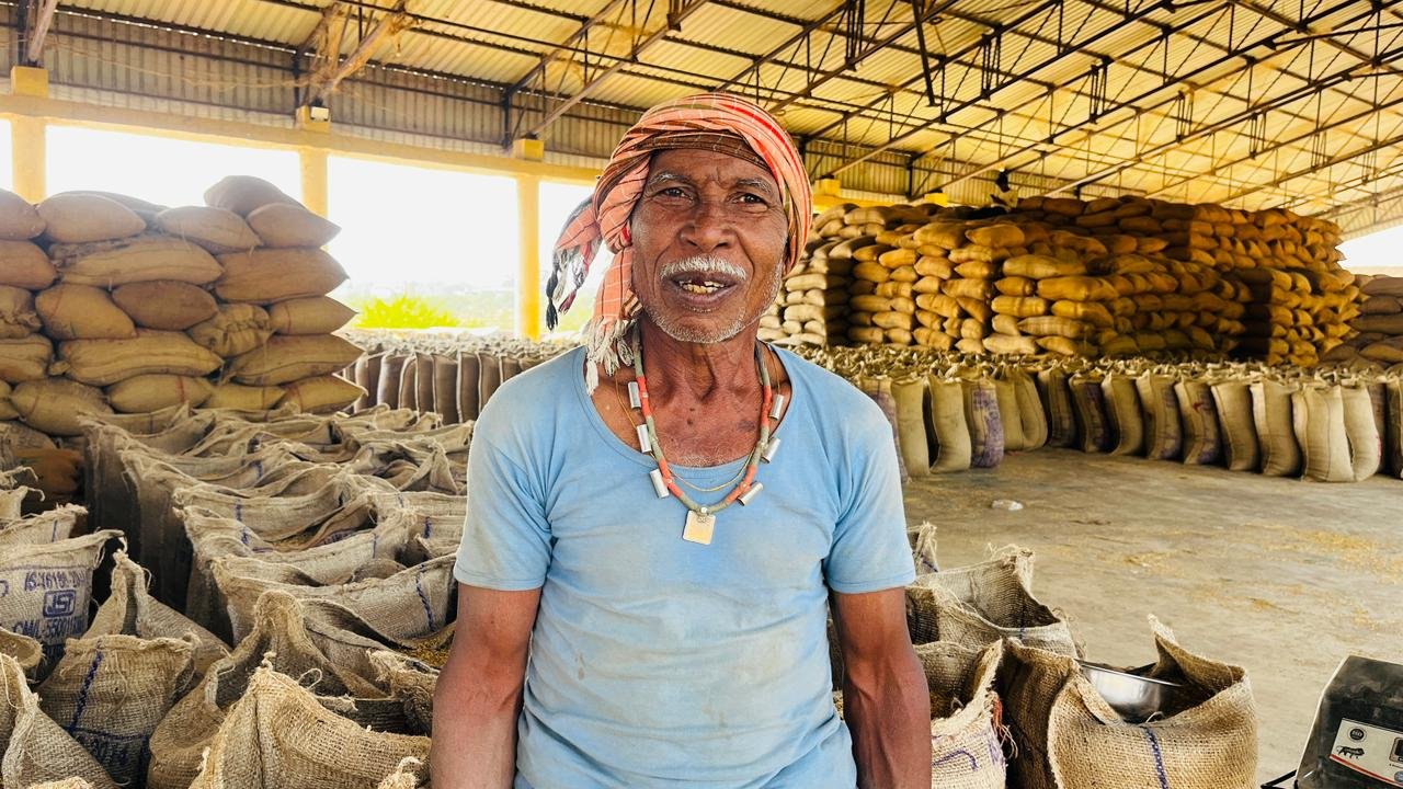 छत्तीसगढ़: ‘विष्णु के सुशासन’ से अन्नदाता खुशहाल, सही दाम और समय पर भुगतान से किसान बबूलूराम की चिंता हुई दूर