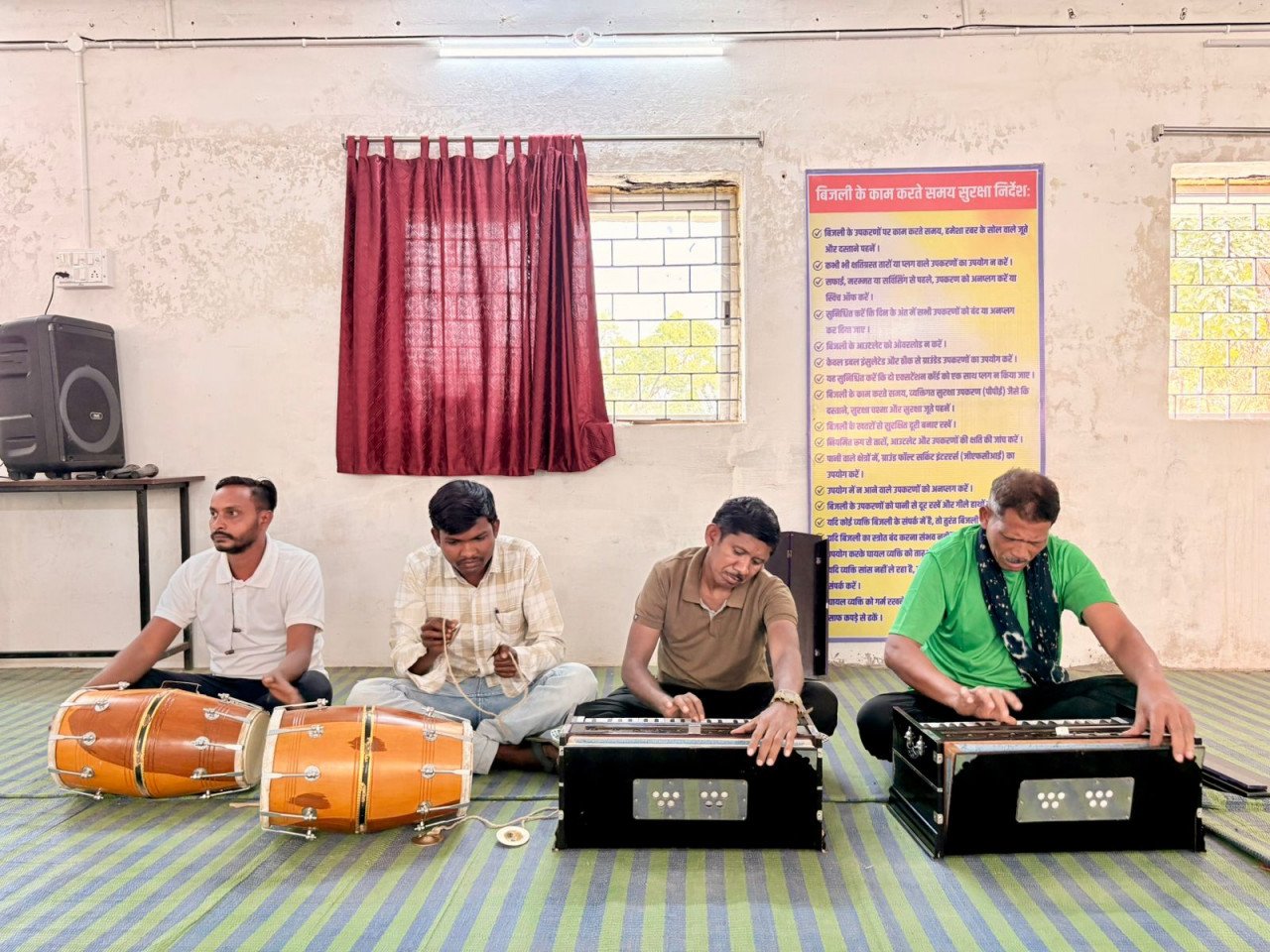 विशेष लेख: हिंसा की राह छोड़ ‘हुनर’ से संवर रही जिंदगी