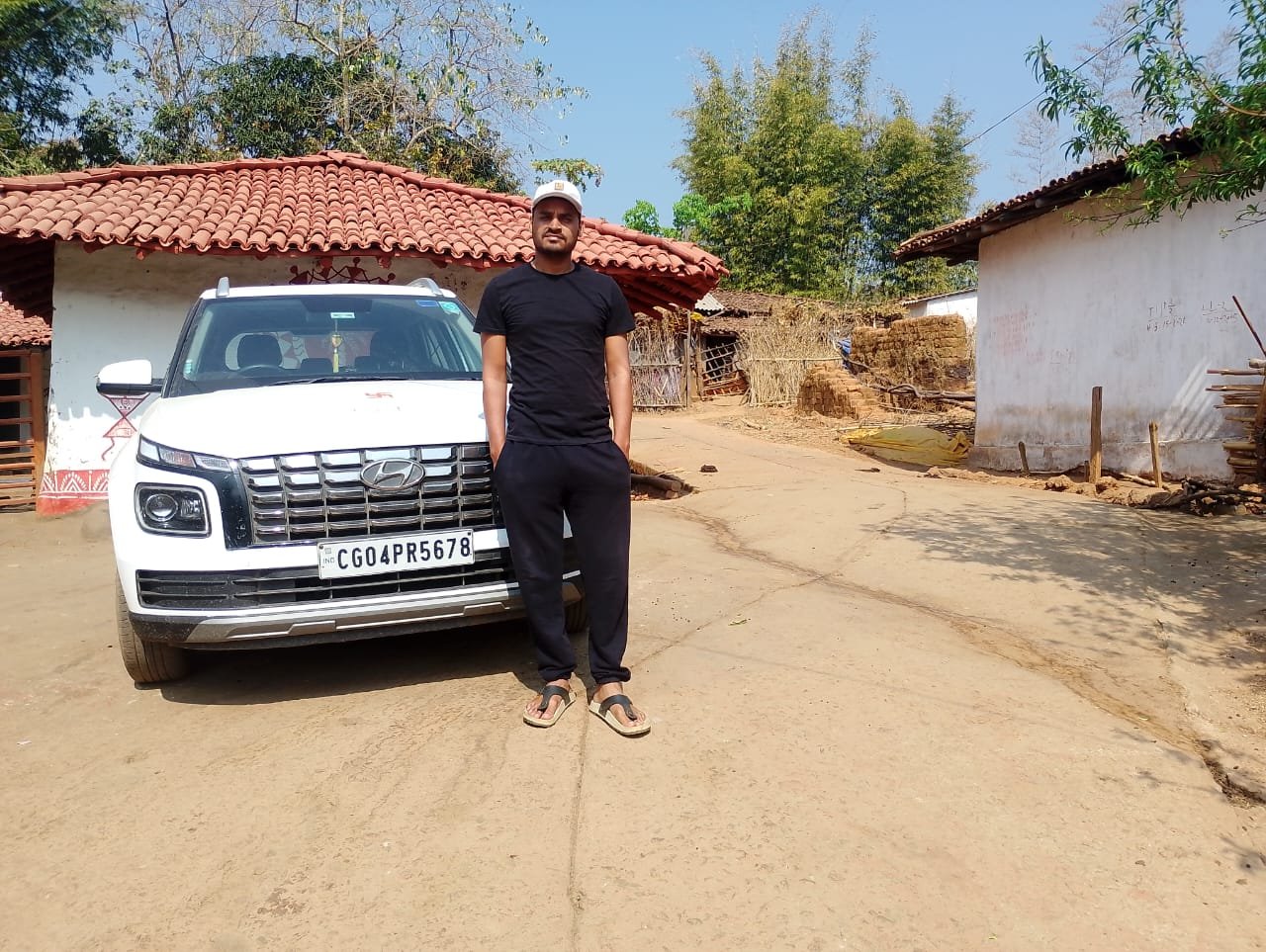 जशपुर के होमस्टे बन रहे पर्यटकों की पहली पसंद: स्थानीय स्टार्टअप ‘Trippy Hills’ की बुकिंग में अहम भूमिका, ग्रामीणों को मिल रहे रोजगार के नए अवसर